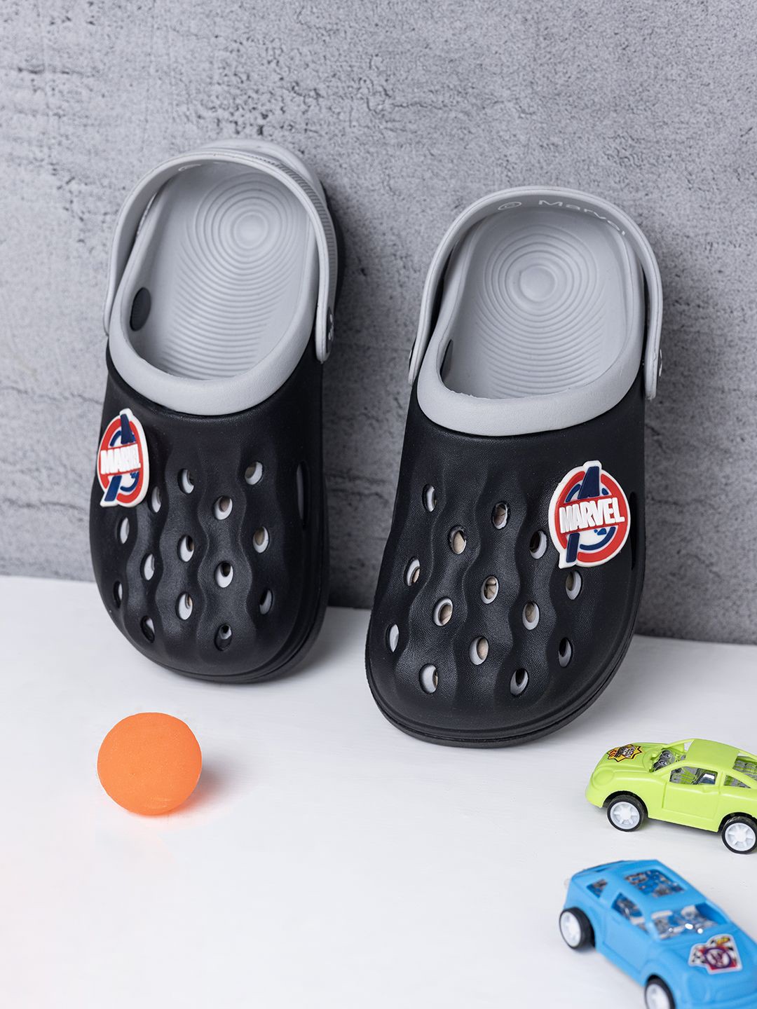 Boys Marvel Avengers Self Design Rubber Clogs