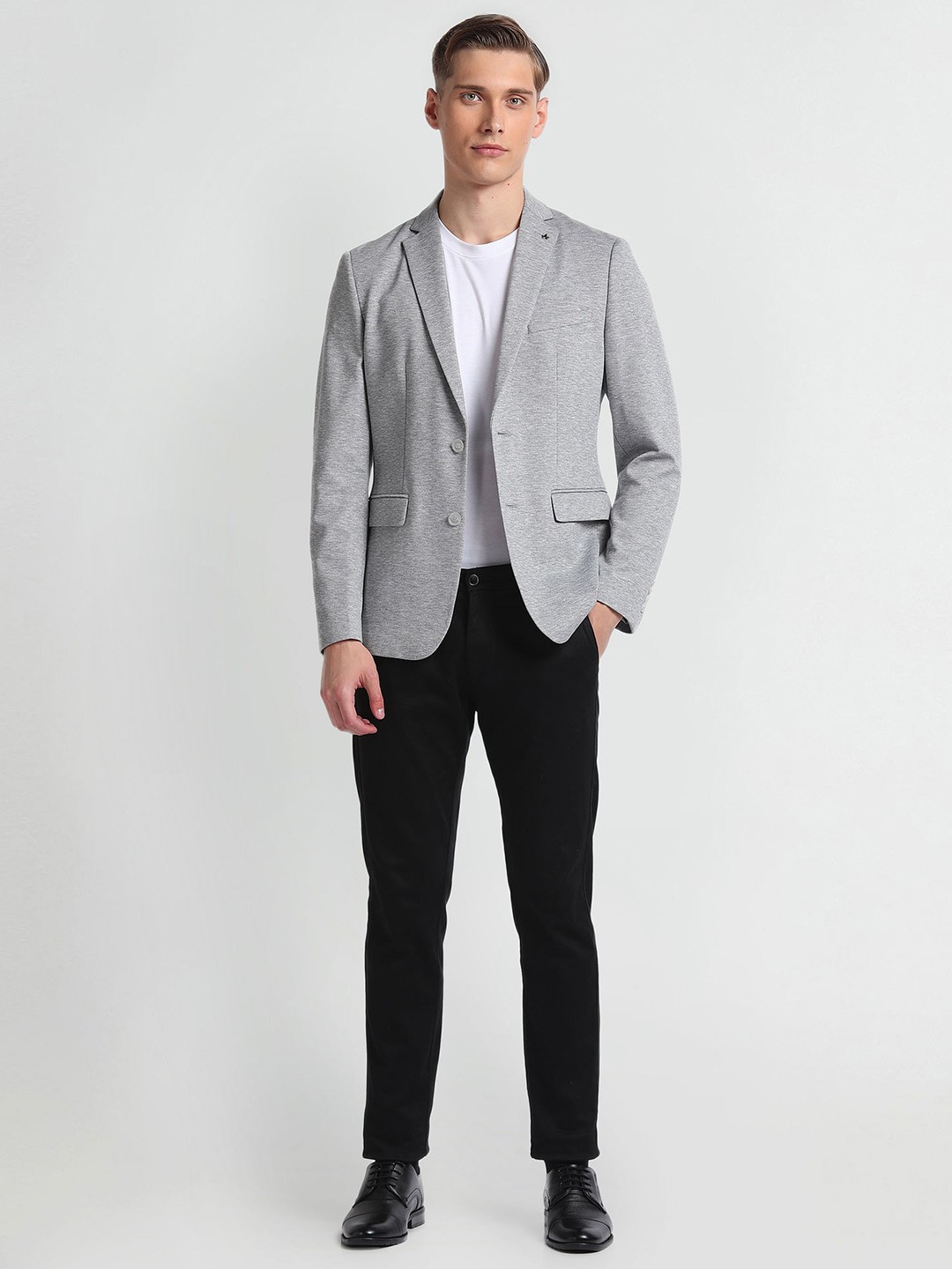 Men Slim-Fit Notched Lapel Long Sleeves Single Breasted Blazer