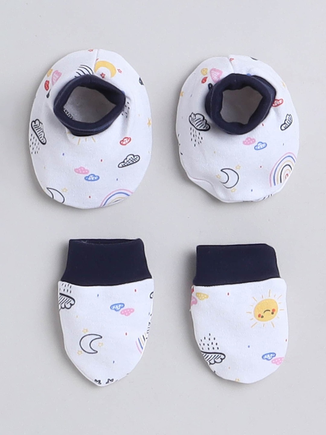 Infant Boys Pack Of 13 Printed Pure Cotton Baby Apparel Gift Set