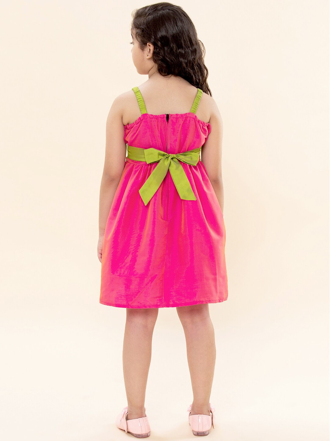A T U N Girls Pink & Green Solid Fit and Flare Dress